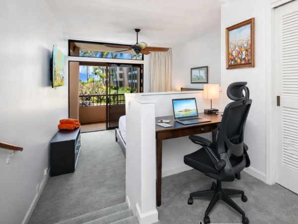 Luxurious 6-Bedroom Retreat in Kaanapali